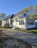 featured image of 3210 W Augustana St