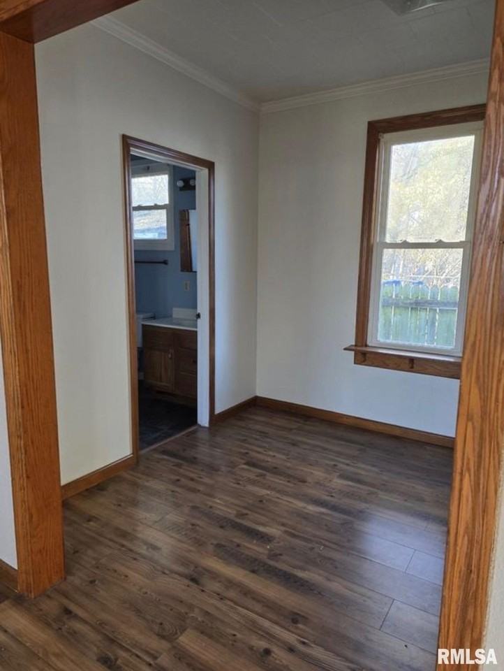 3210 W Augustana St - Photo 5 of 11