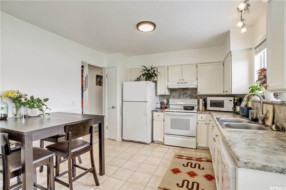 12669 S Old Fort Dr - Photo 7 of 19