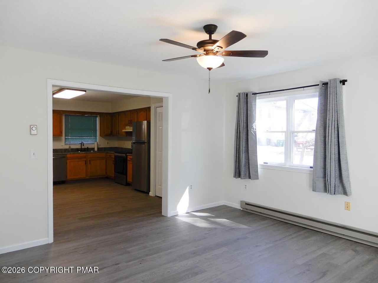 43 Borough St Apt A - Photo 6 of 17