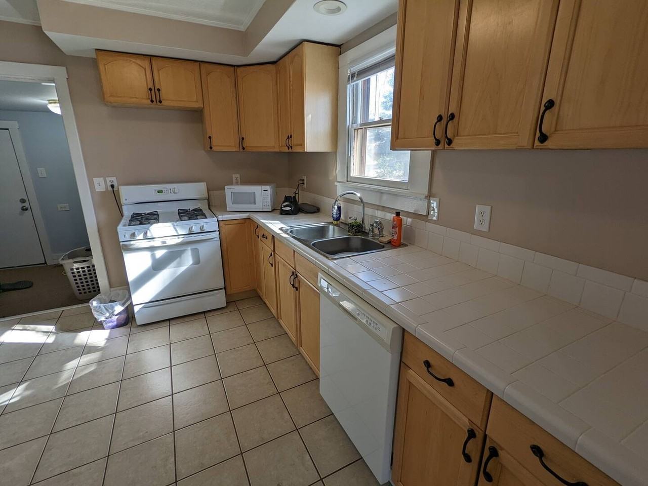 509 N Hite Ave - Photo 2 of 11