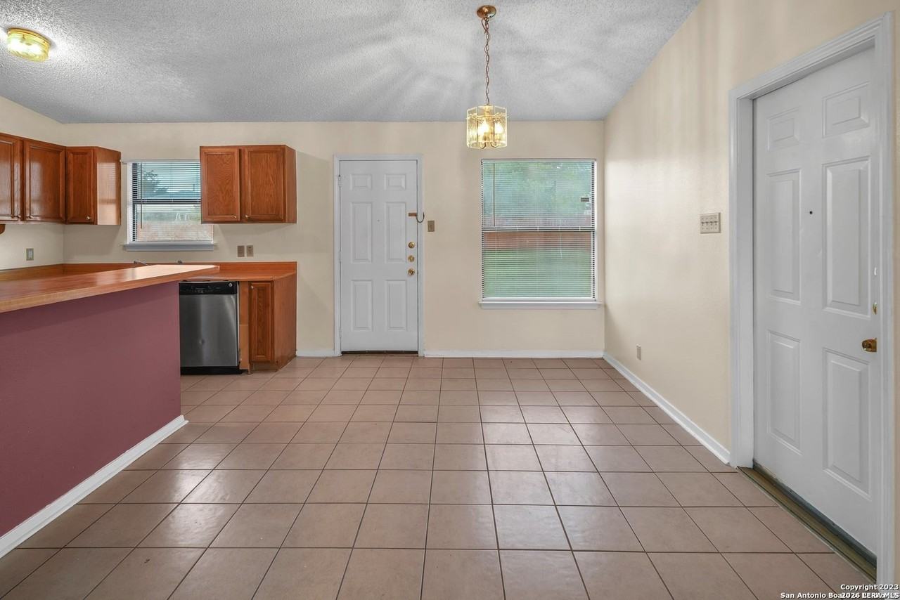 8843 Old Sky Hbr - Photo 6 of 12