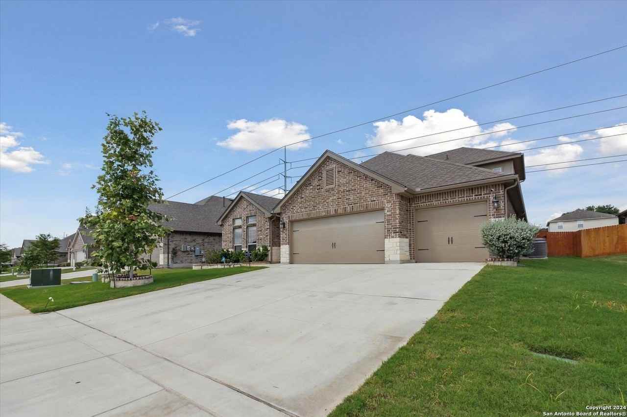 364 Misty Sails - Photo 3 of 50