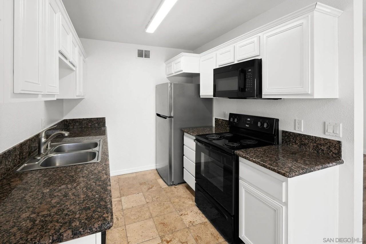 7594 Park Ridge Blvd Unit 13 #13 - Photo 2 of 27