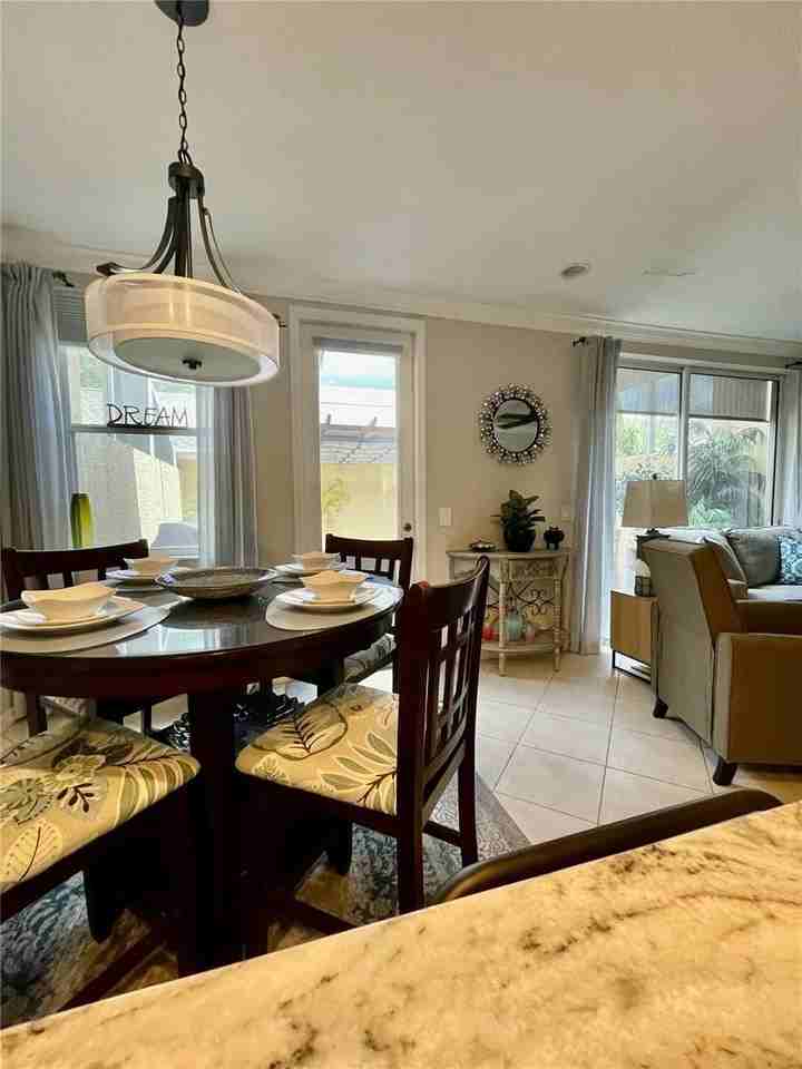 5635 Whitehead St - Photo 2 of 50