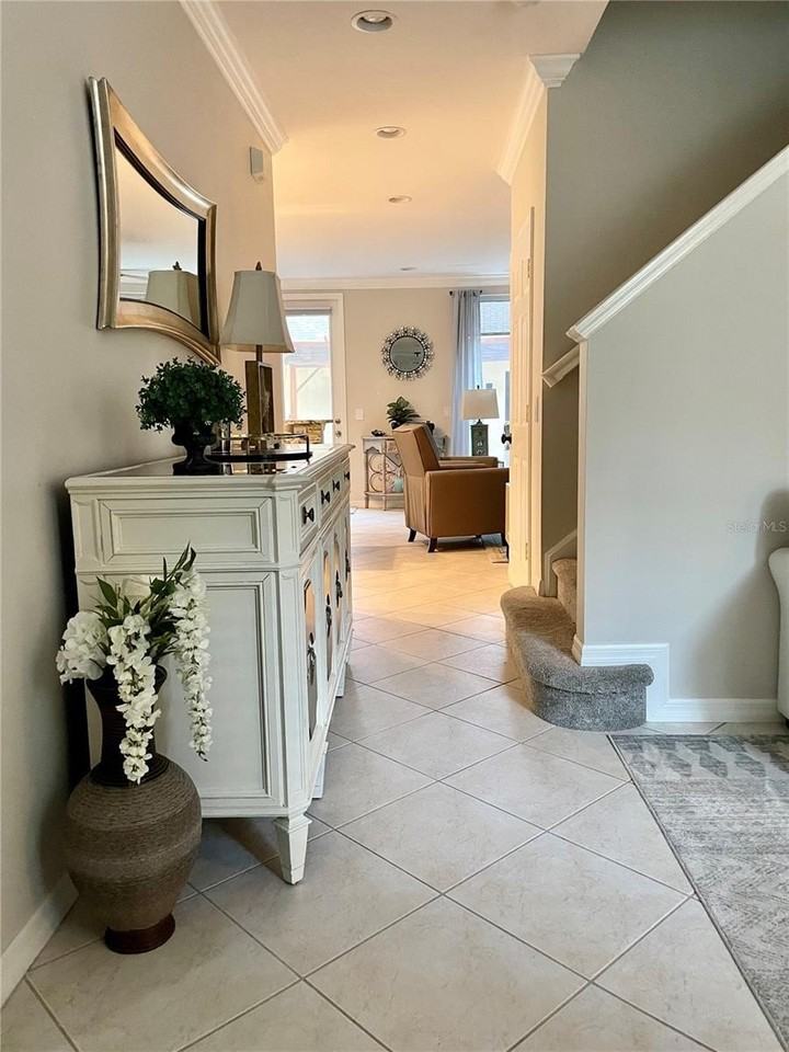 5635 Whitehead St - Photo 7 of 50