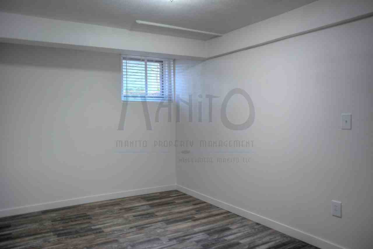 1721 W Riverside Ave - Photo 5 of 7