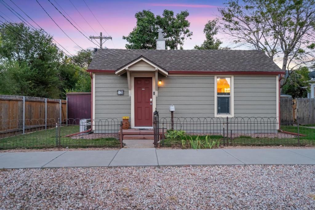 15 E Las Animas St #15