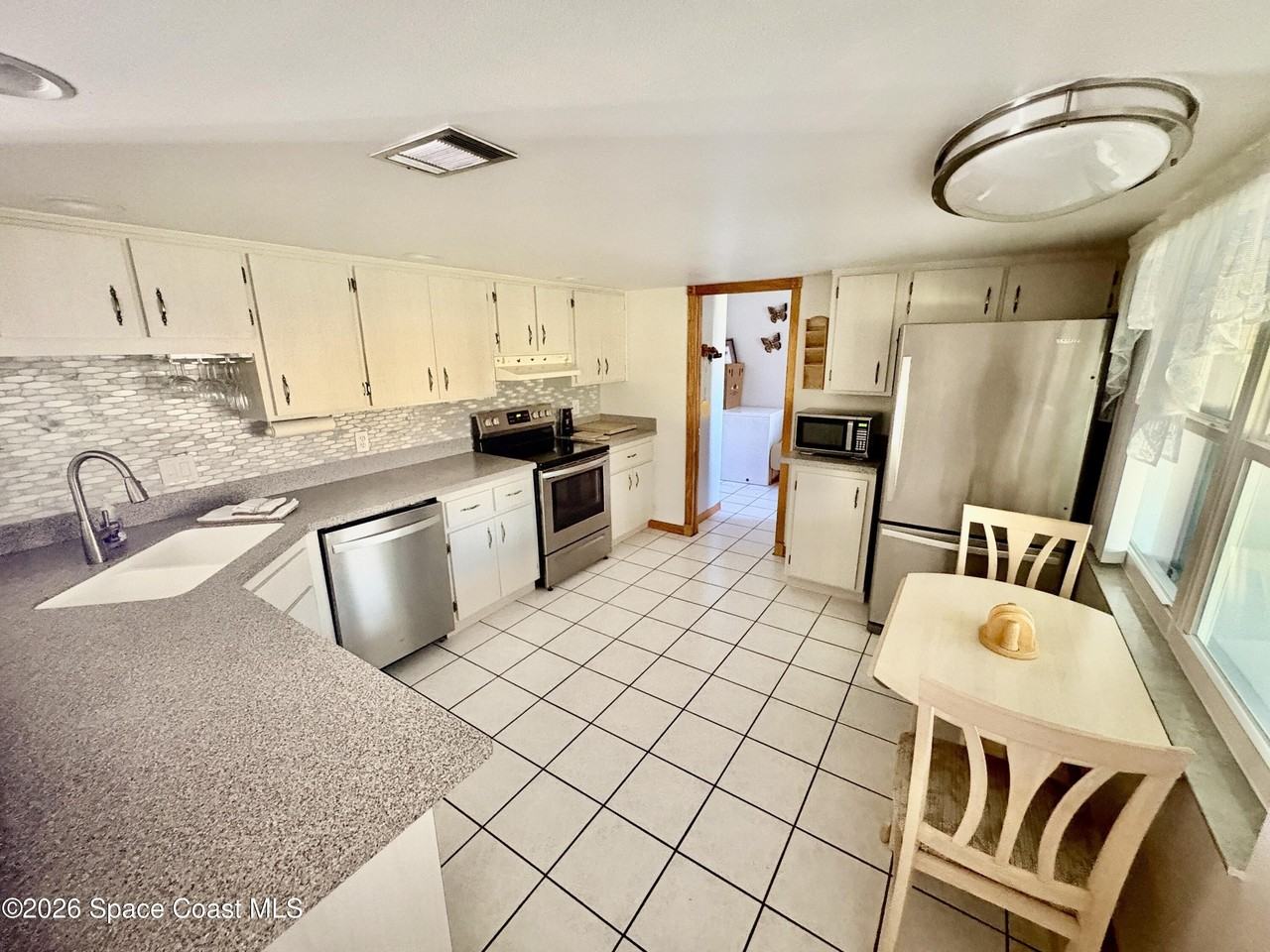 585 Crystalmist Rd Nw - Photo 3 of 21