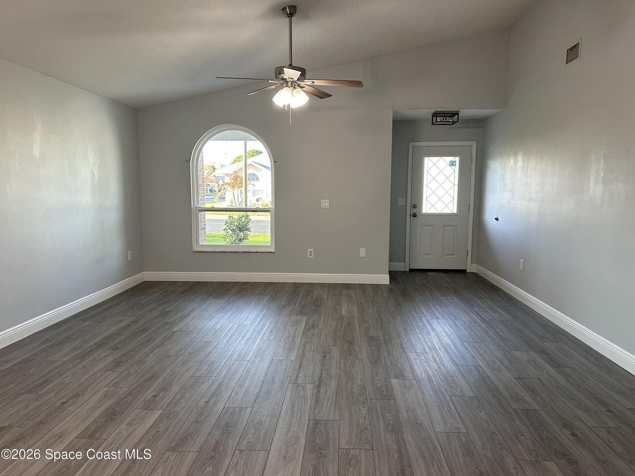 976 S Fork Cir - Photo 4 of 33