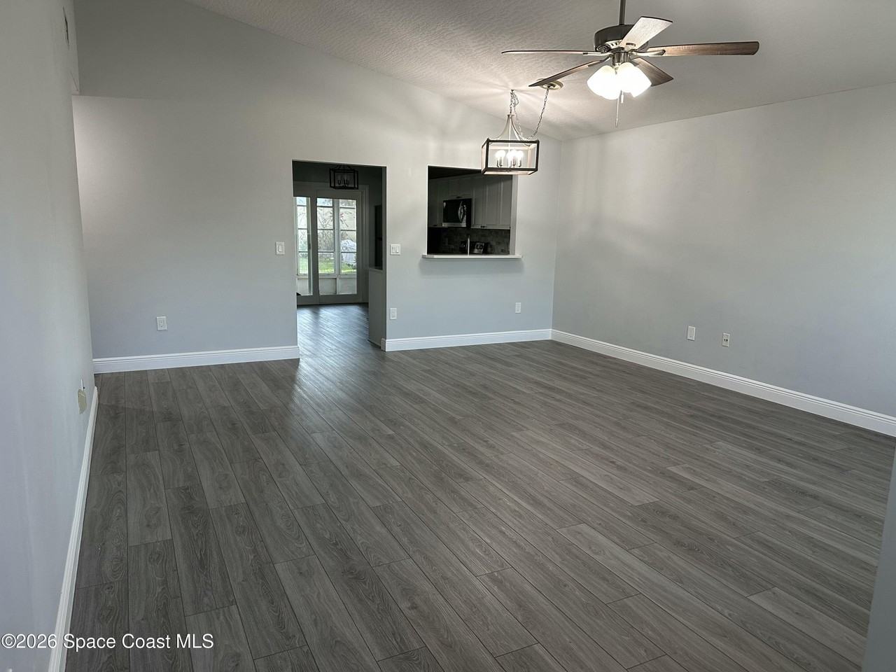 976 S Fork Cir - Photo 6 of 33