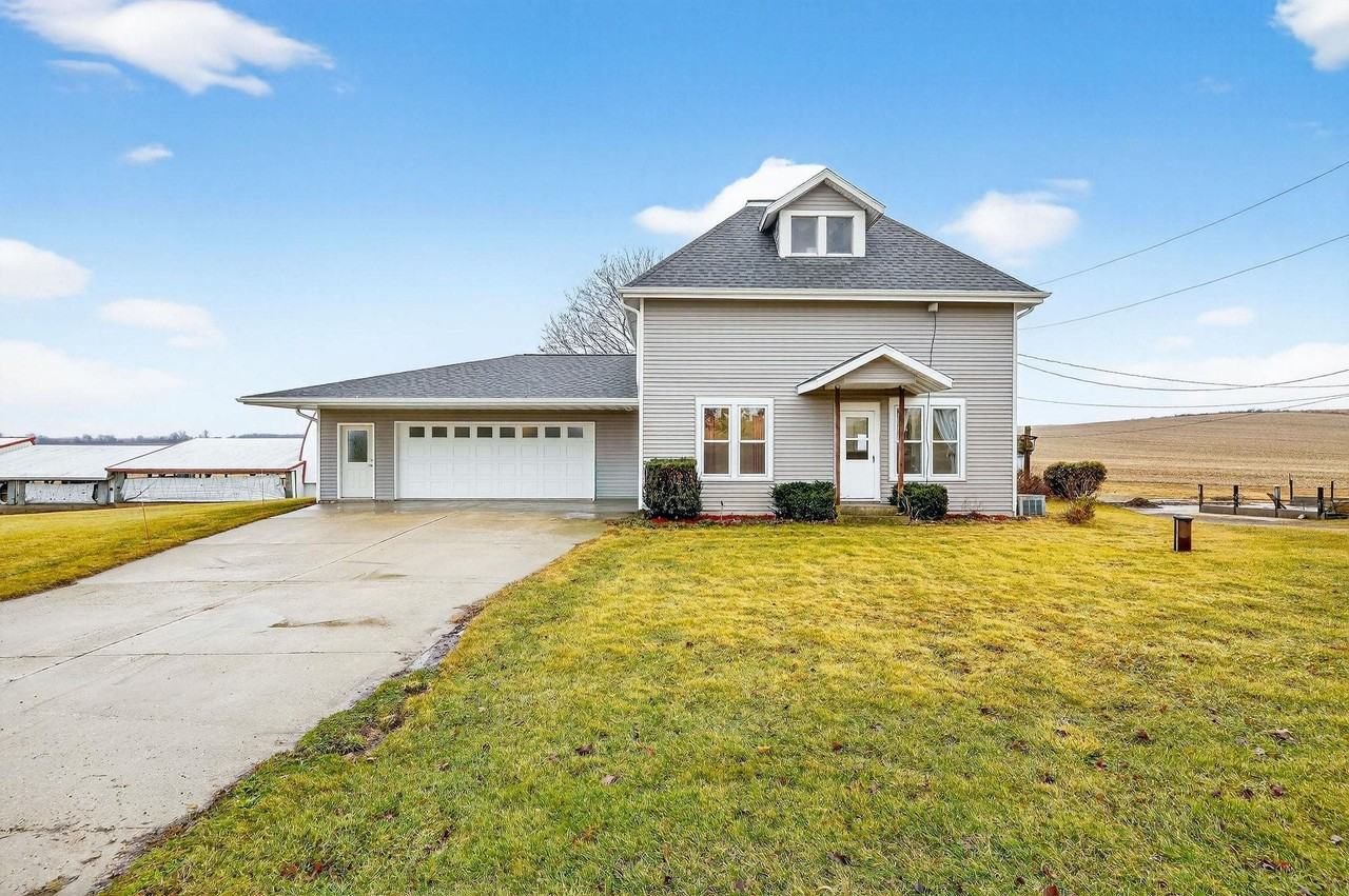 7313 Schaller Rd - Photo 2 of 50