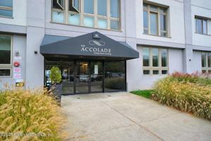 featured image of 90 Bay Street Lndg Apt 4b