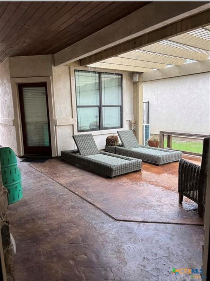 1223 Gruene Vintage - Photo 5 of 32