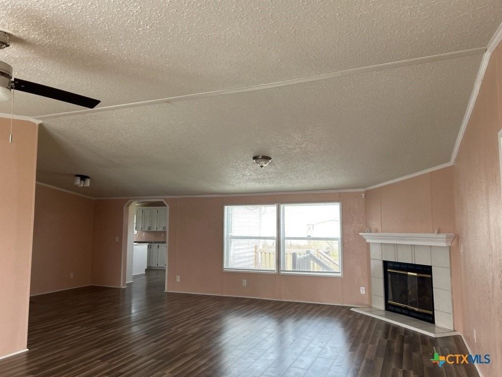 5013 Tiffany Cir - Photo 2 of 12