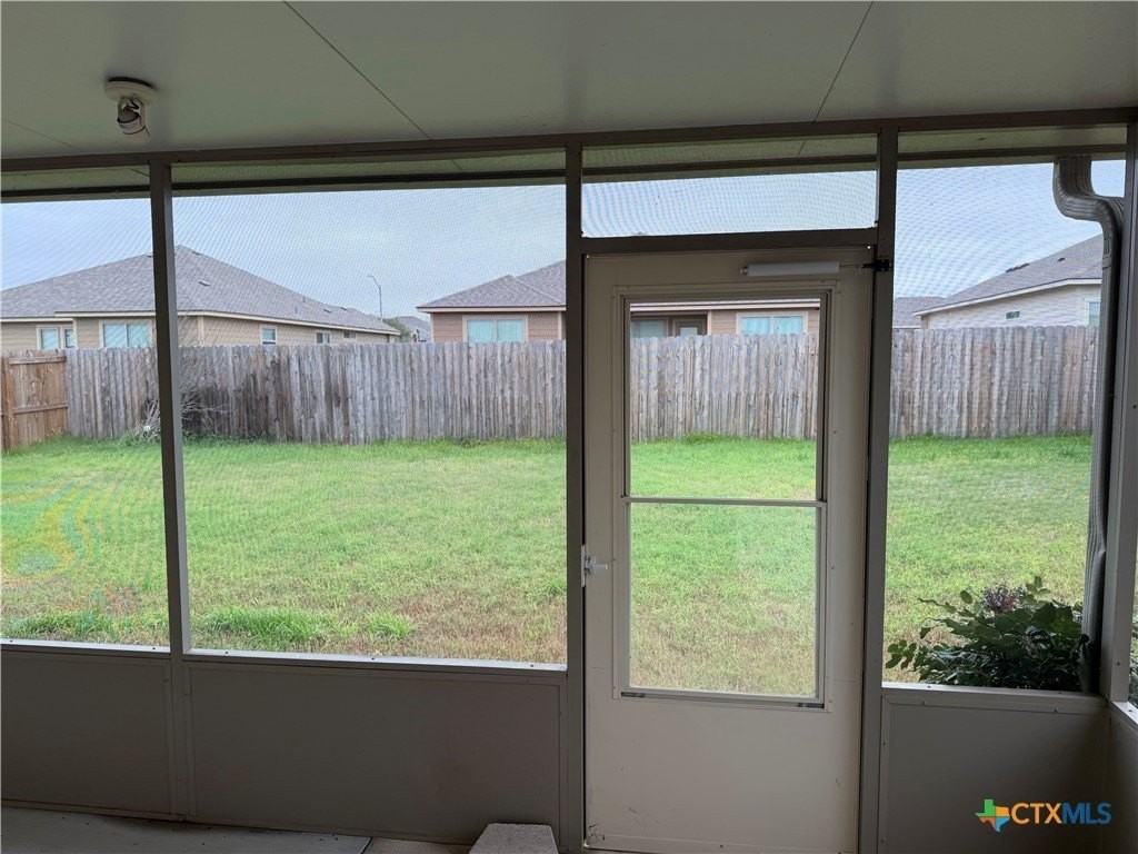 8016 Bridgepointe Dr - Photo 6 of 15