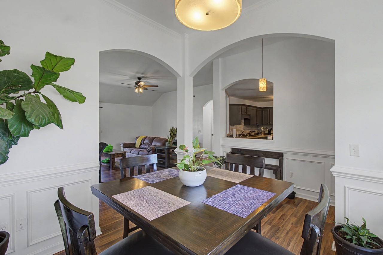 146 Auburn Cir #1 - Photo 3 of 23