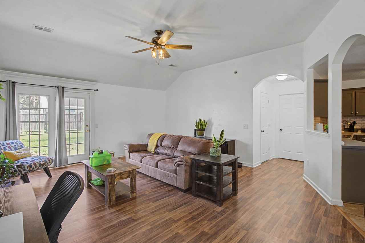 146 Auburn Cir #1 - Photo 4 of 23