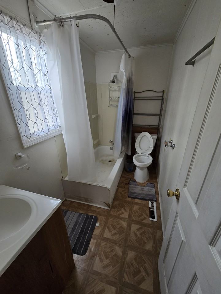 2814 10th St #1 - Photo 3 of 7