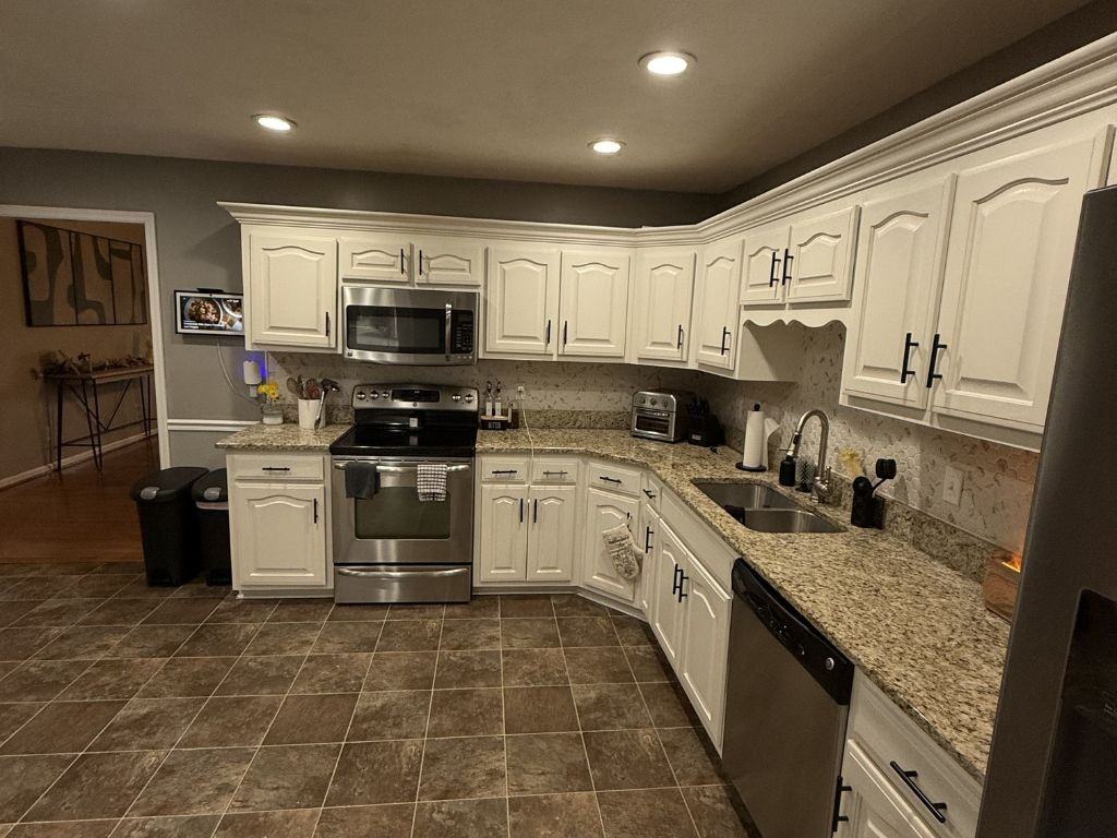 303 Carlton Pl #1 - Photo 3 of 15