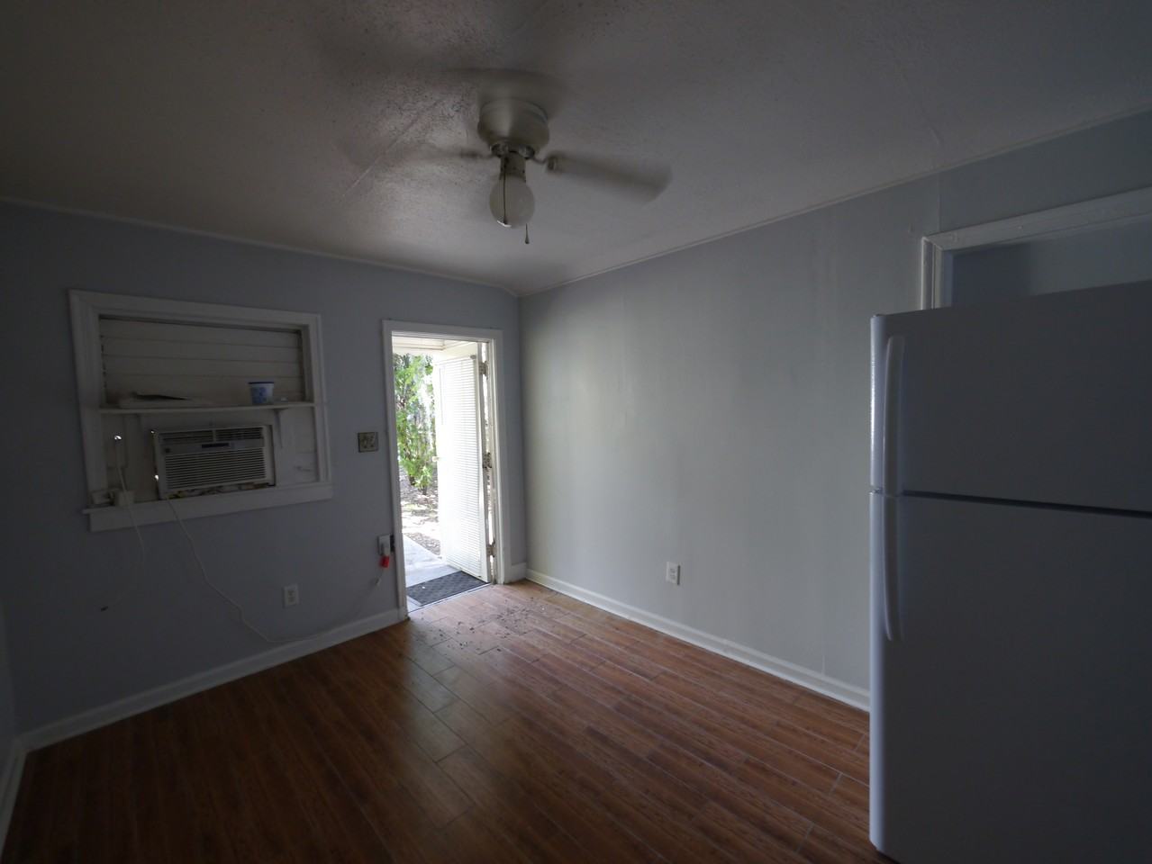 1456 Belmonte - 1A #1A - Photo 6 of 8