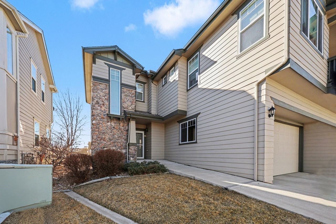 12900 Grant Cir W #A - Photo 3 of 19