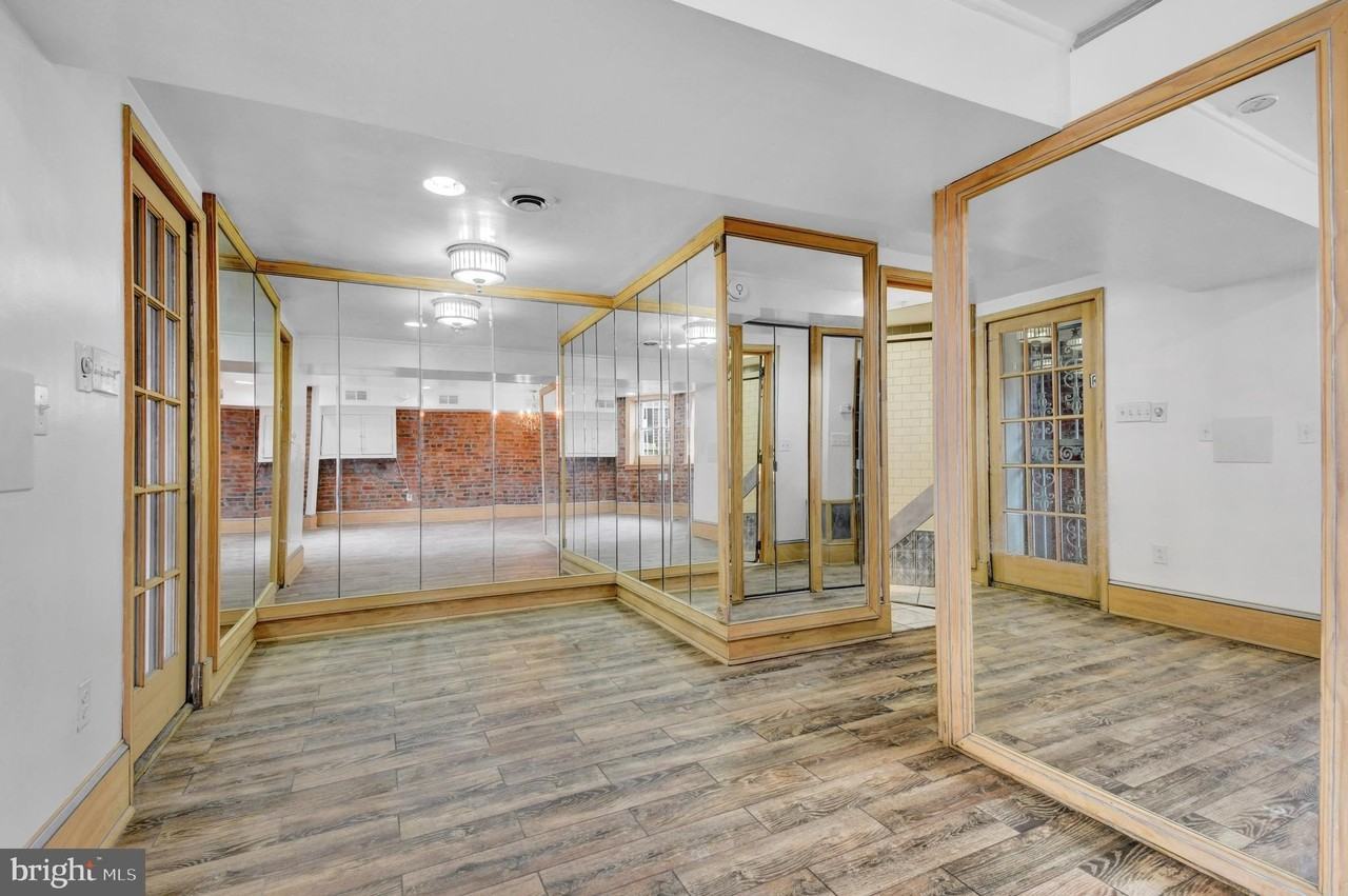 1118 Girard St Nw Unit B - Photo 6 of 20