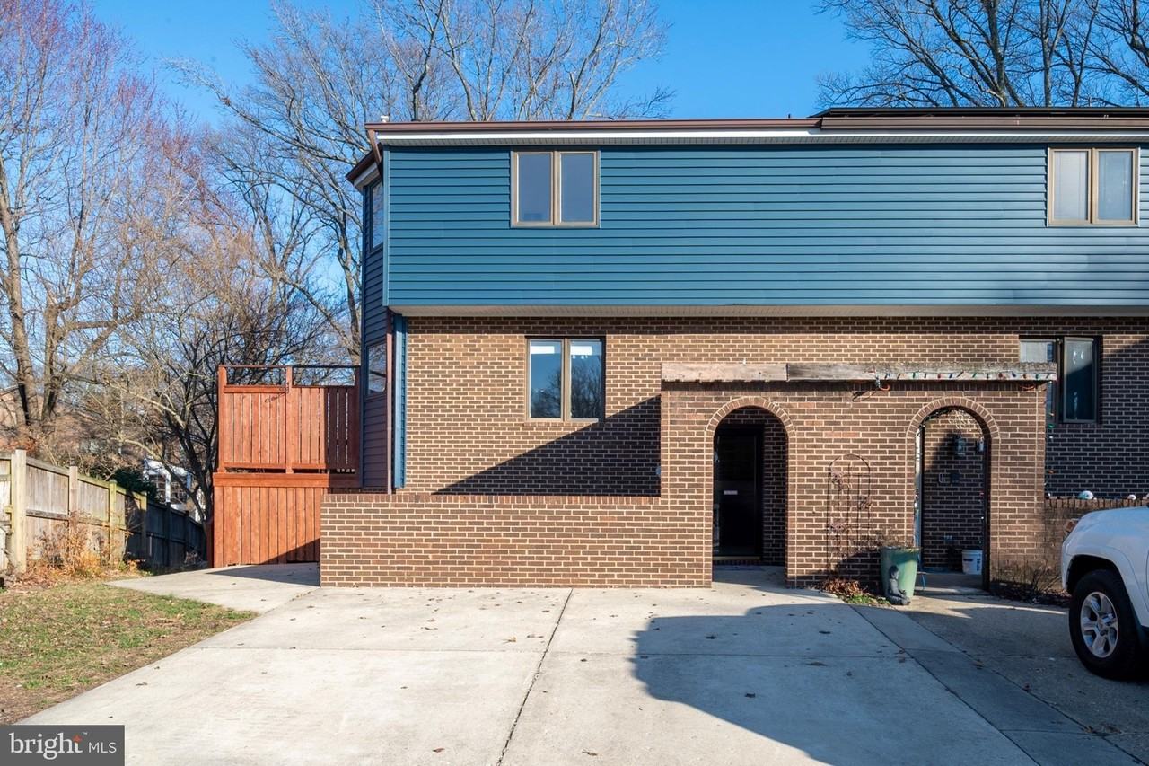 770 Trenton Ave - Photo 2 of 42