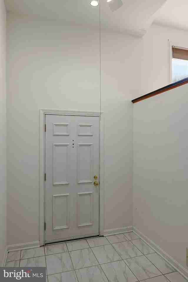 770 Trenton Ave - Photo 6 of 42