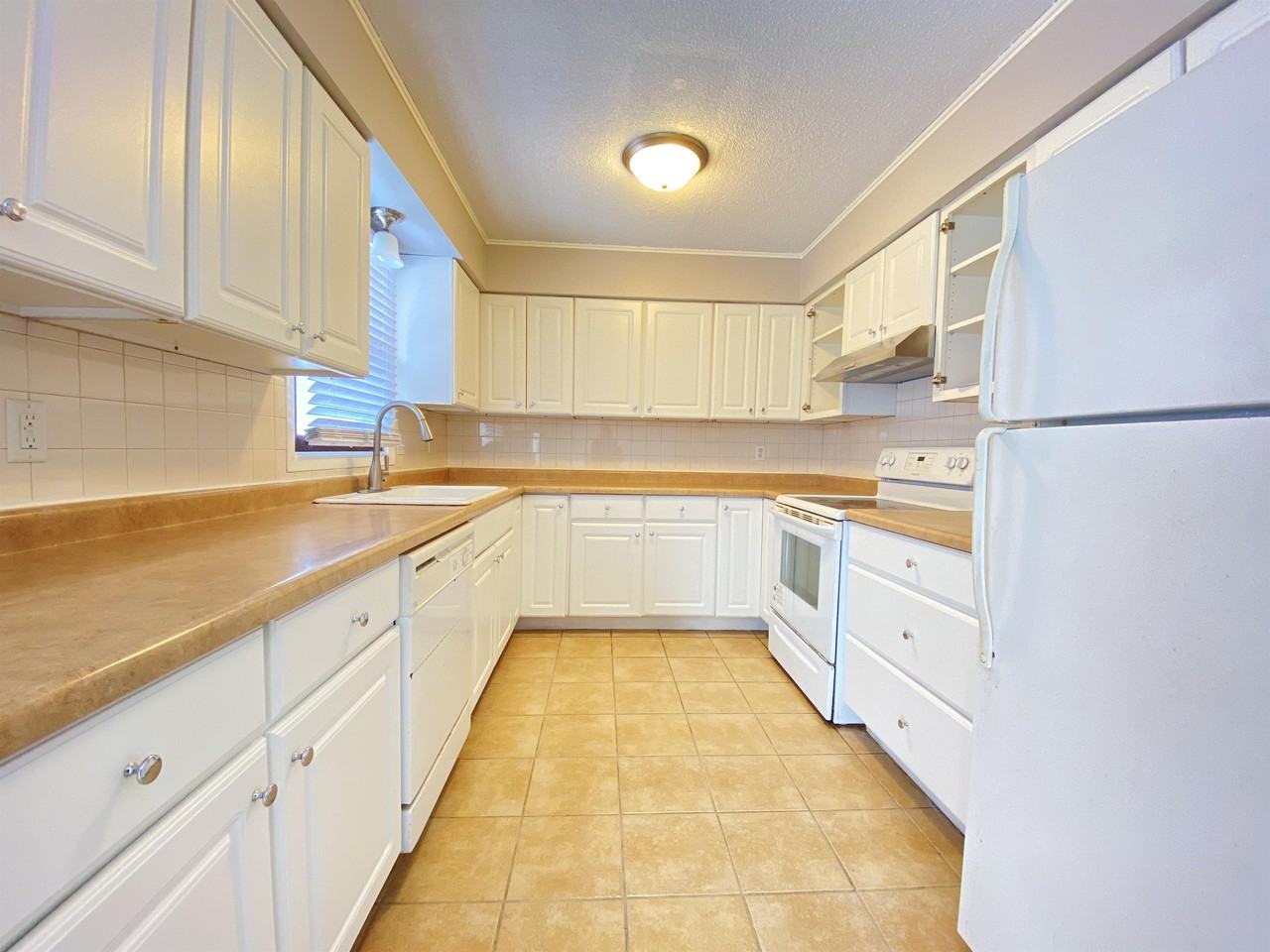 4115 14th Ave Nw #1 - Photo 5 of 16