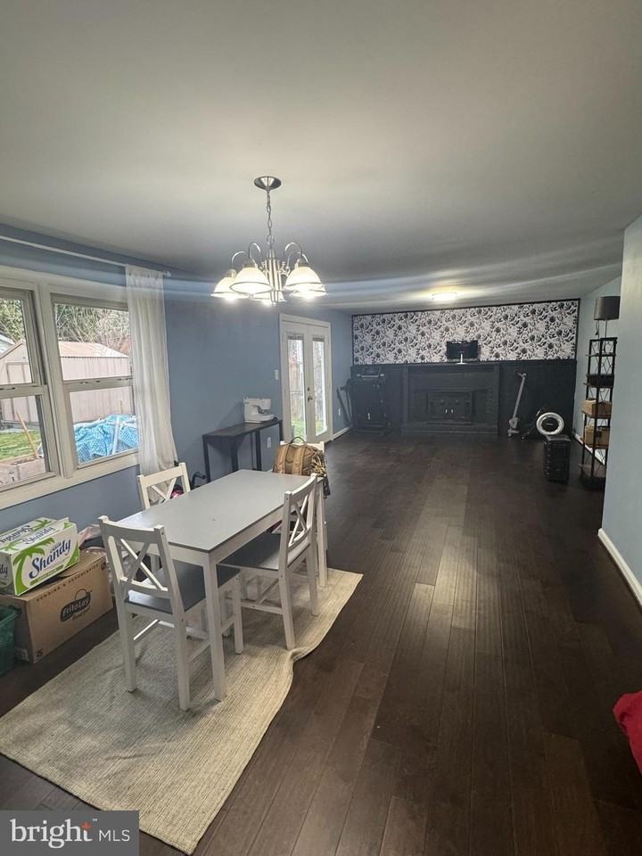 1508 Nicholas Rd - Photo 7 of 36