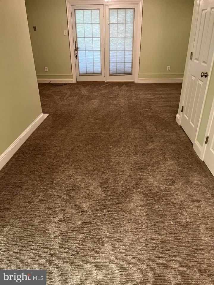 853 Century St - Photo 4 of 18