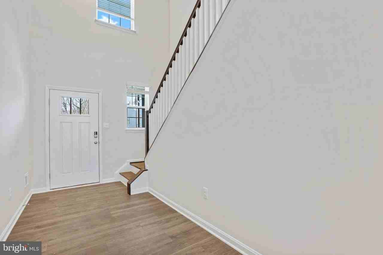 495 Ensemble Way - Photo 3 of 35