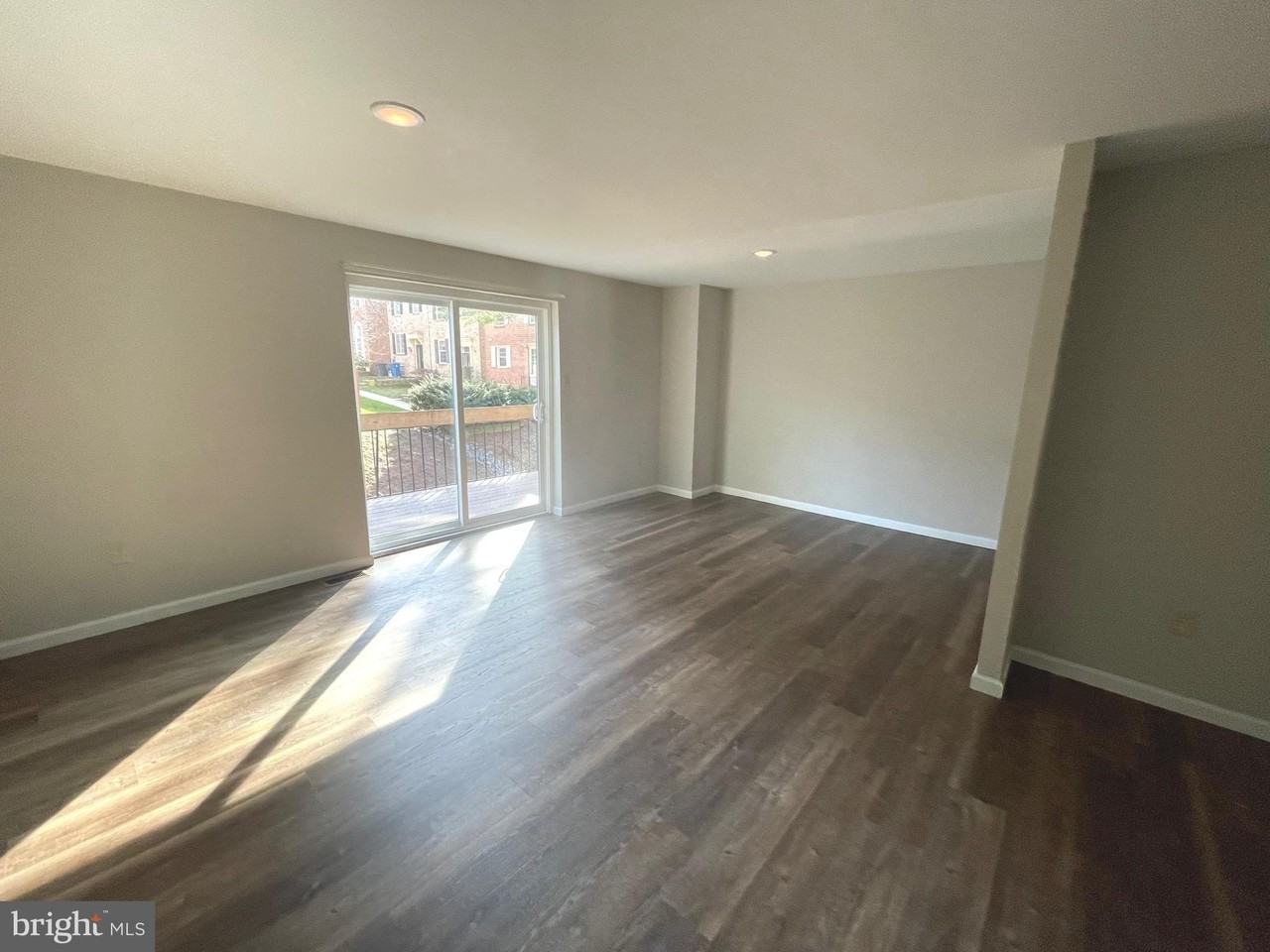 9817 Rainleaf Ct - Photo 7 of 26