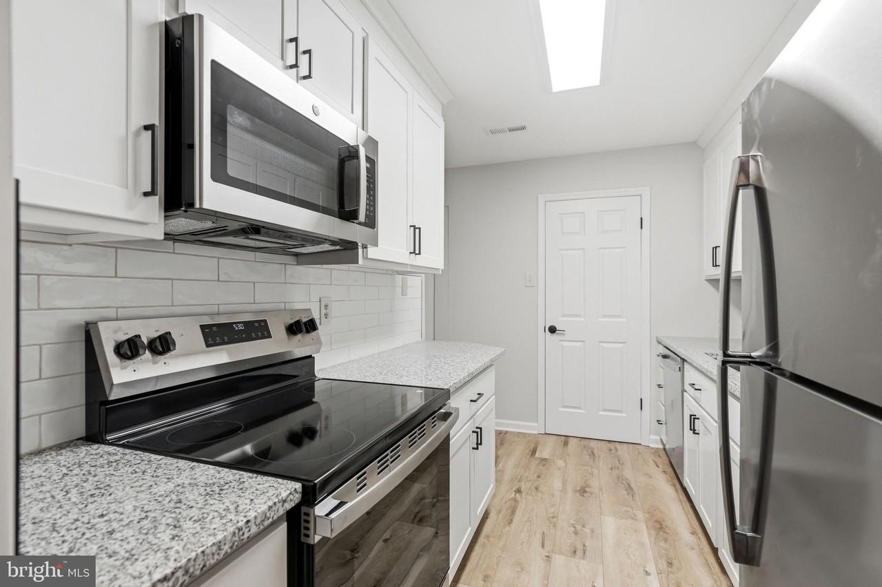 405-A Mulberry Cv - Photo 3 of 26