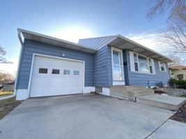 featured image of 2512 18th Ave Nw #1