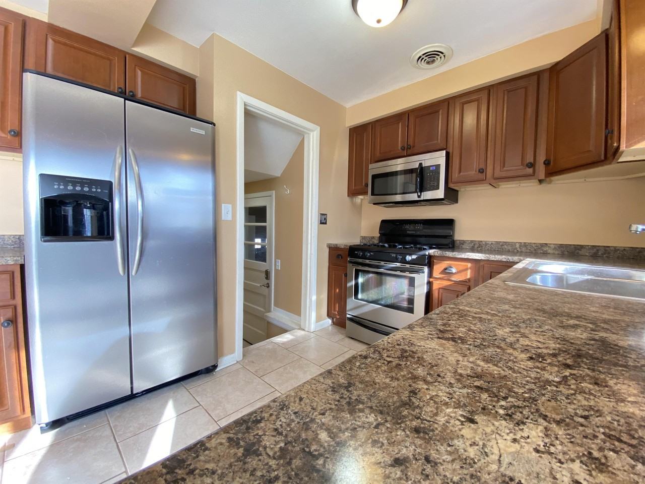 2512 18th Ave Nw #1 - Photo 4 of 22