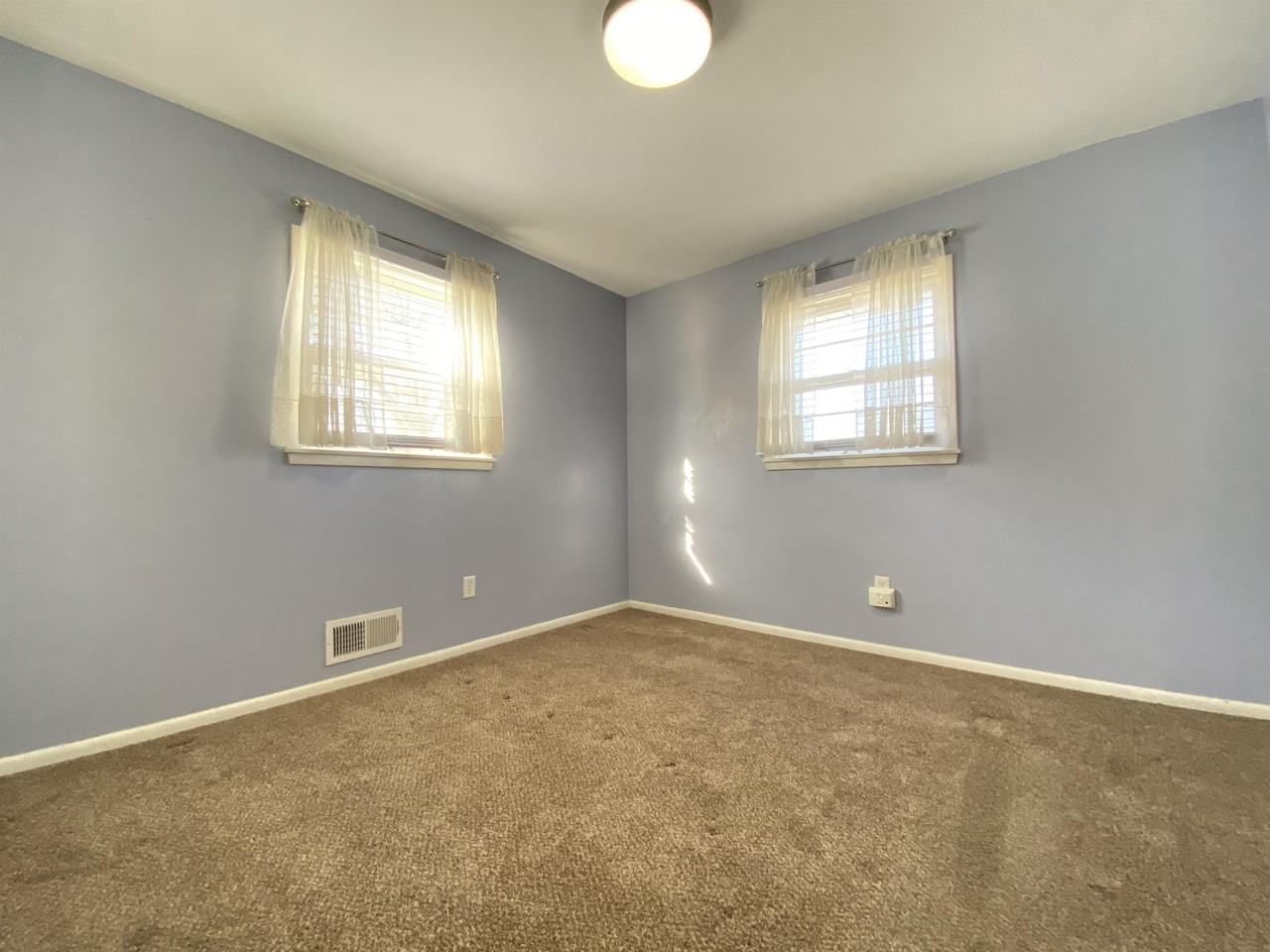 2512 18th Ave Nw #1 - Photo 6 of 22