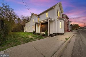 featured image of 4 Walnut St