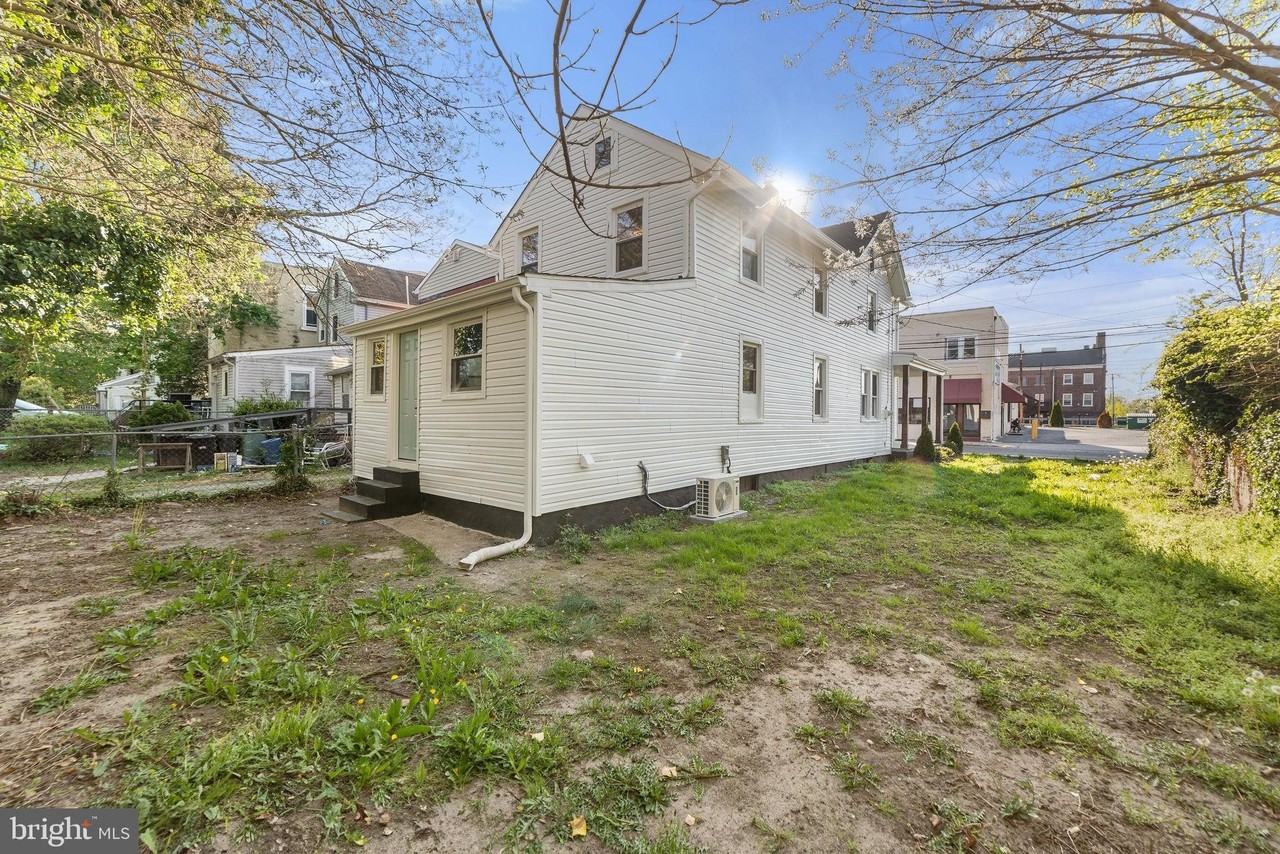 4 Walnut St - Photo 2 of 33