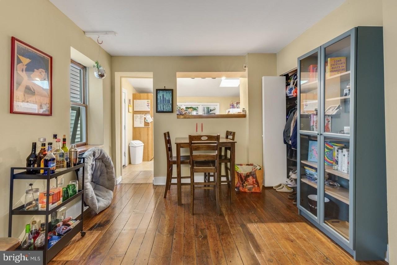 1310 E Susquehanna Ave - Photo 5 of 27