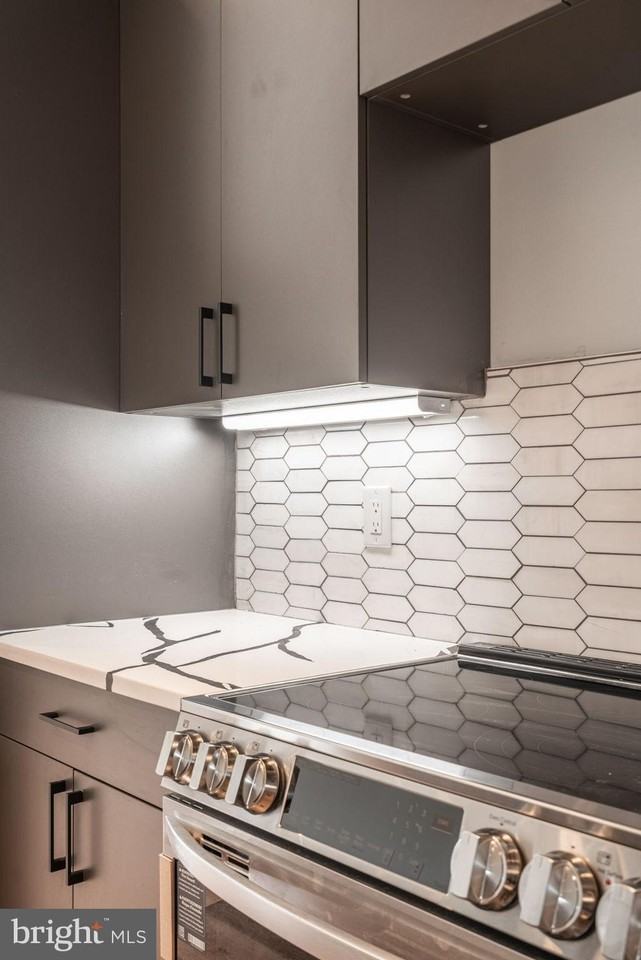 2342 N 6th St Apt 101 - Photo 5 of 13