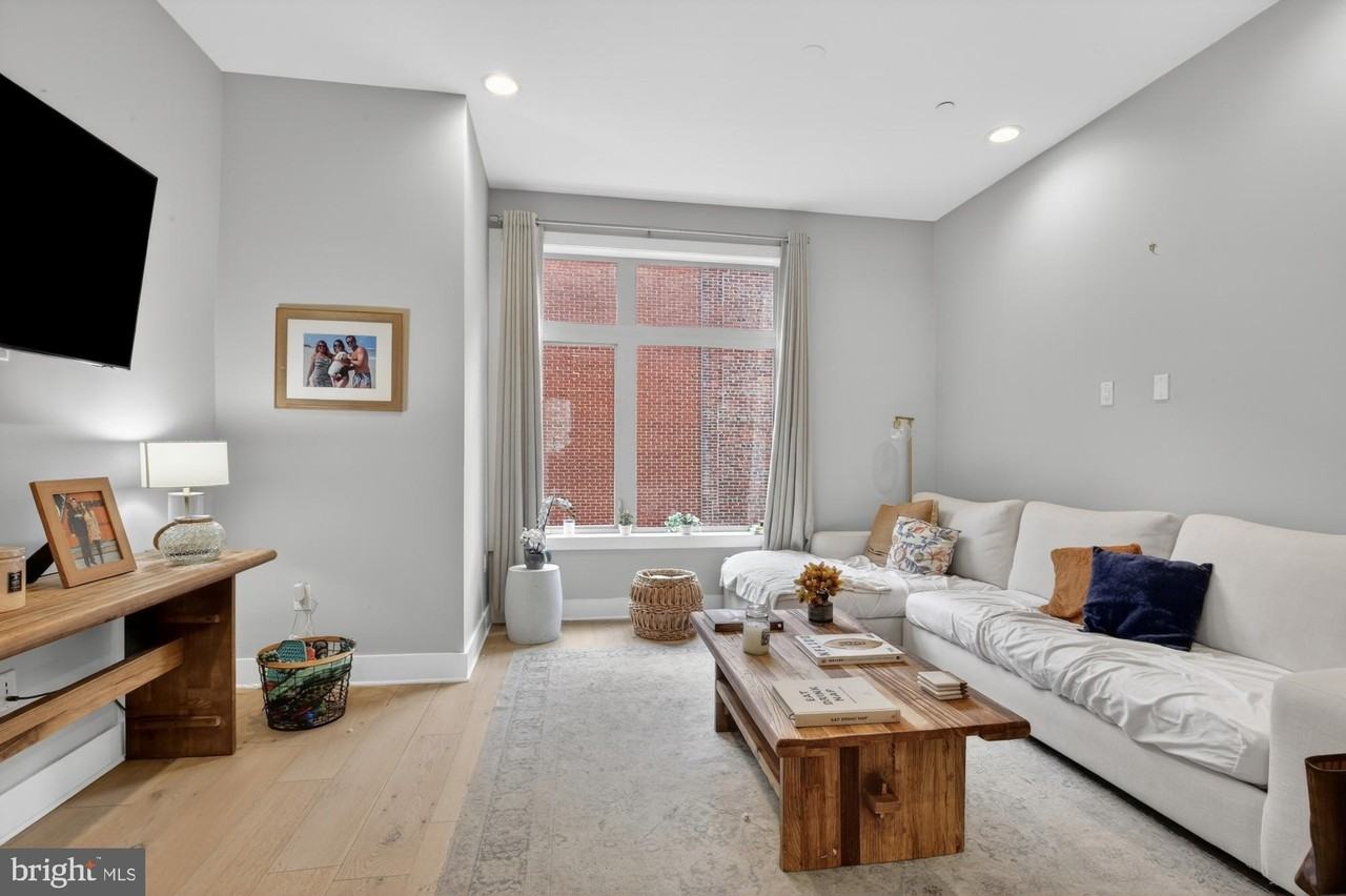 151 N 2nd St Apt 5 - Photo 2 of 35