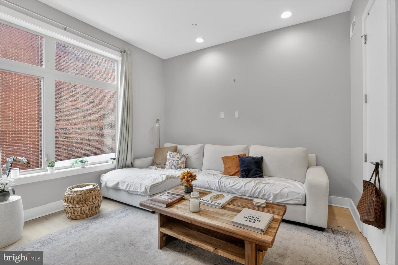 151 N 2nd St Apt 5 - Photo 3 of 35