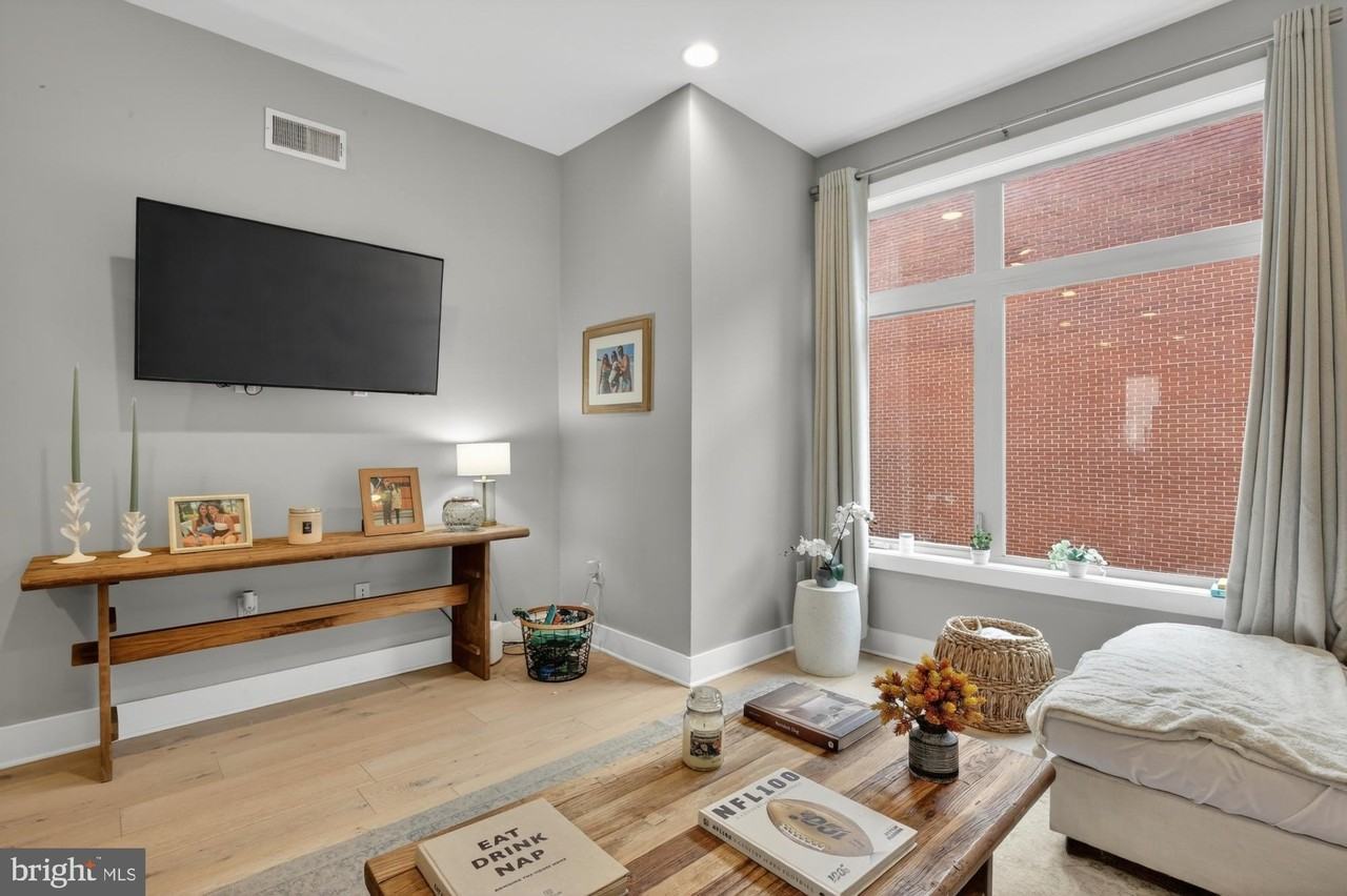 151 N 2nd St Apt 5 - Photo 4 of 35