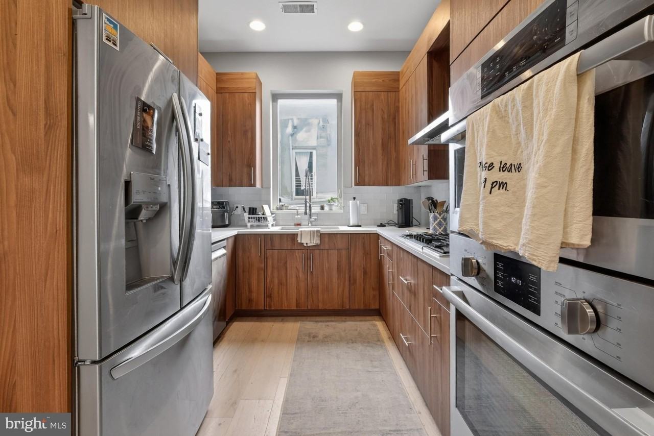 151 N 2nd St Apt 5 - Photo 6 of 35