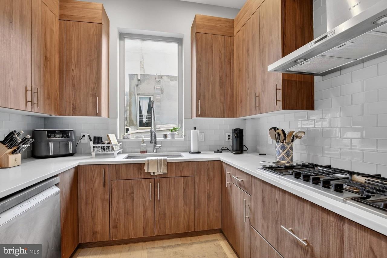 151 N 2nd St Apt 5 - Photo 7 of 35