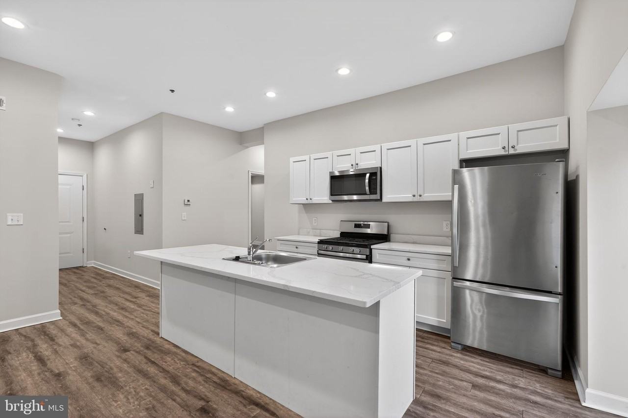 980 N Marshall St Apt 2 - Photo 2 of 30