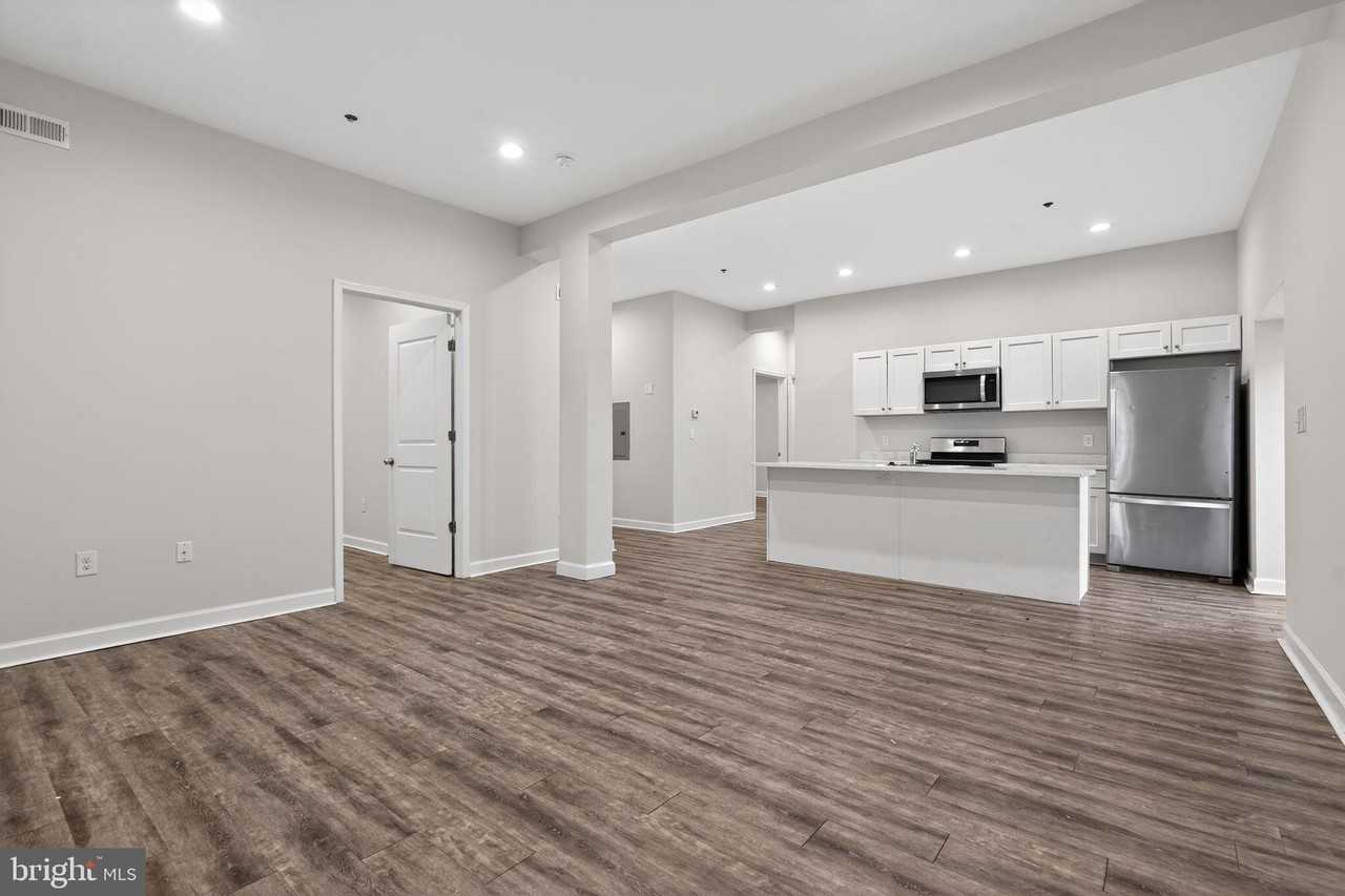 980 N Marshall St Apt 2 - Photo 5 of 30