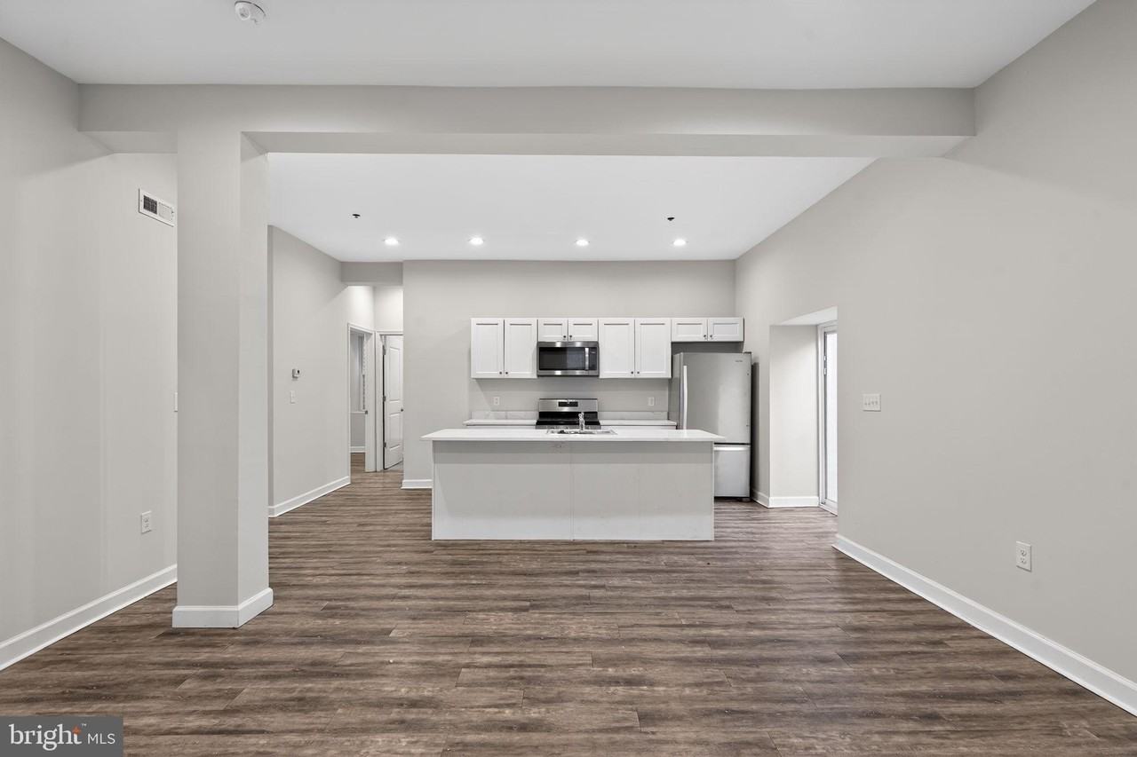 980 N Marshall St Apt 2 - Photo 6 of 30